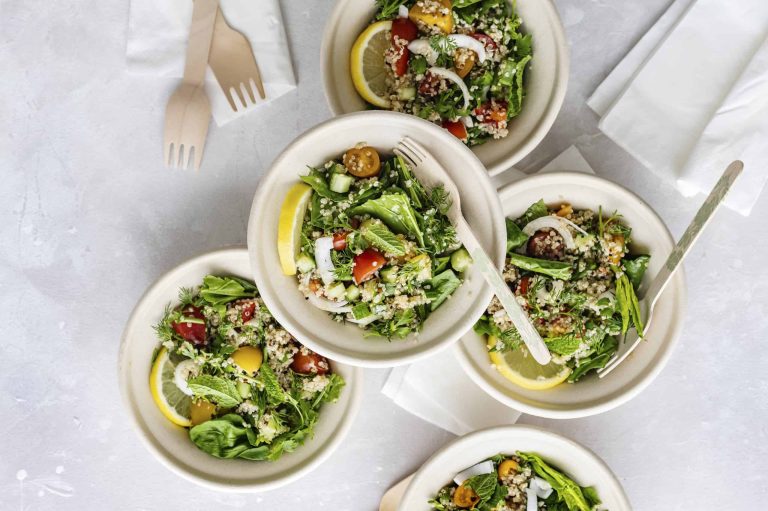 הזמנת אוכל בריא הביתה, מאכלים בריאים על השולחן